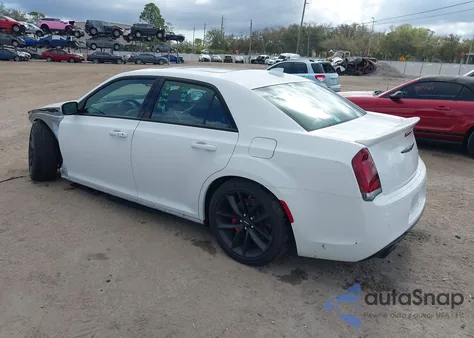2023 Chrysler 300 300C из США, поврежденный, VIN 2C3CCAPJXPH501898